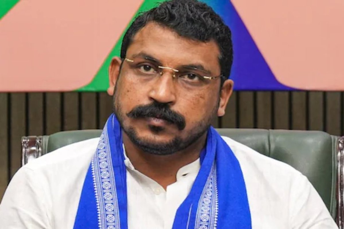 योगी सरकार के रामायण कार्यशाला फैसले पर चंद्रशेखर आजाद का तीखा हमला, बोले- 'यह संविधान की हत्या है।