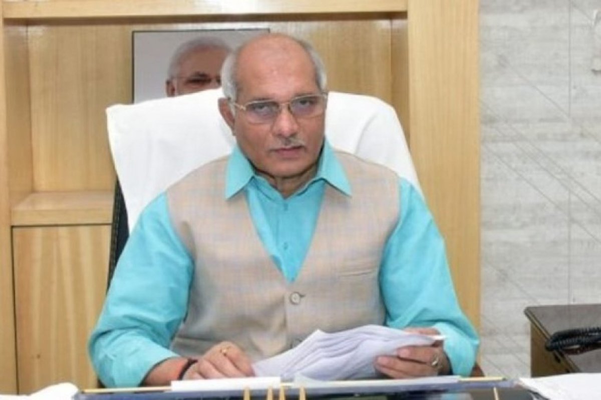 Uttar Pradesh News: मेरठ में कूड़े से कंचन (सोना) - मंत्री धर्मपाल सिंह का 'सोना बनाने' का दावा और सियासी तंज।