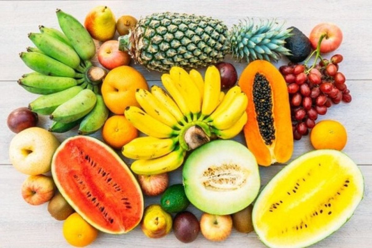 Life style: गर्मियों में खाएं ये फल- ताजगी और सेहत का खजाना।