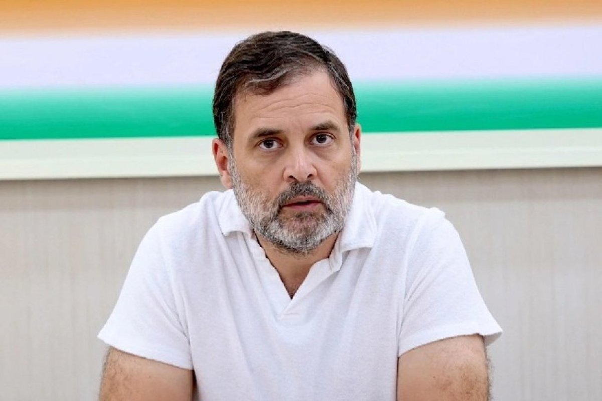Political News: राहुल गांधी का सावरकर मानहानि मामले में दावा, शिकायतकर्ता नाथूराम गोडसे का वंशज। 