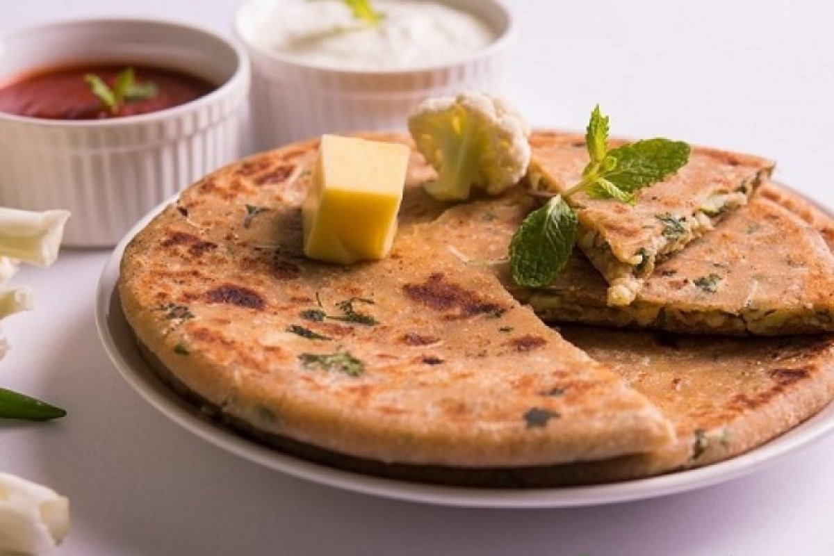 वेजिटेबल स्टफ्ड पराठा और सूप: बच्चों और फैमिली के लिए हेल्दी डिनर। 