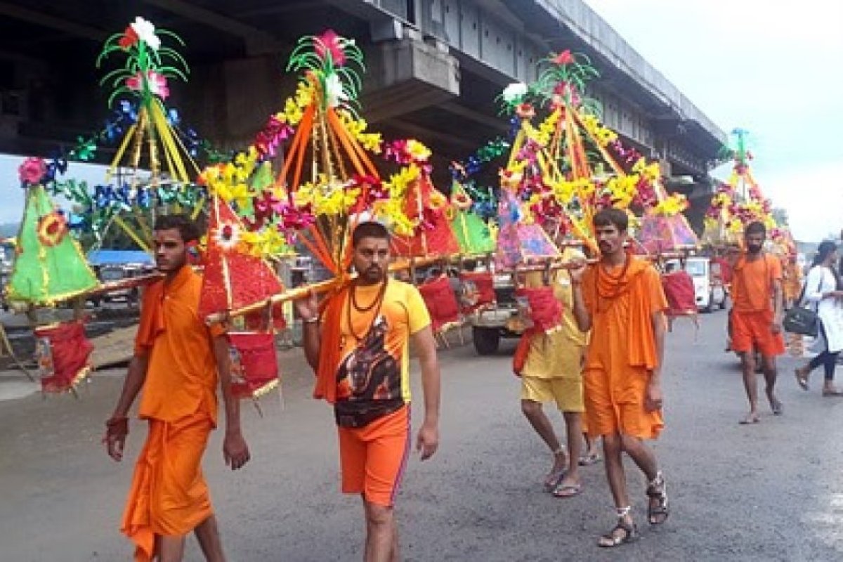 Kanwar Yatra 2025: दिल्ली में कांवड़ यात्रा के दौरान मीट और मछली की दुकानें बंद- सावन में धार्मिक भावनाओं का सम्मान, सरकार देगी शिविरों को आर्थिक मदद।