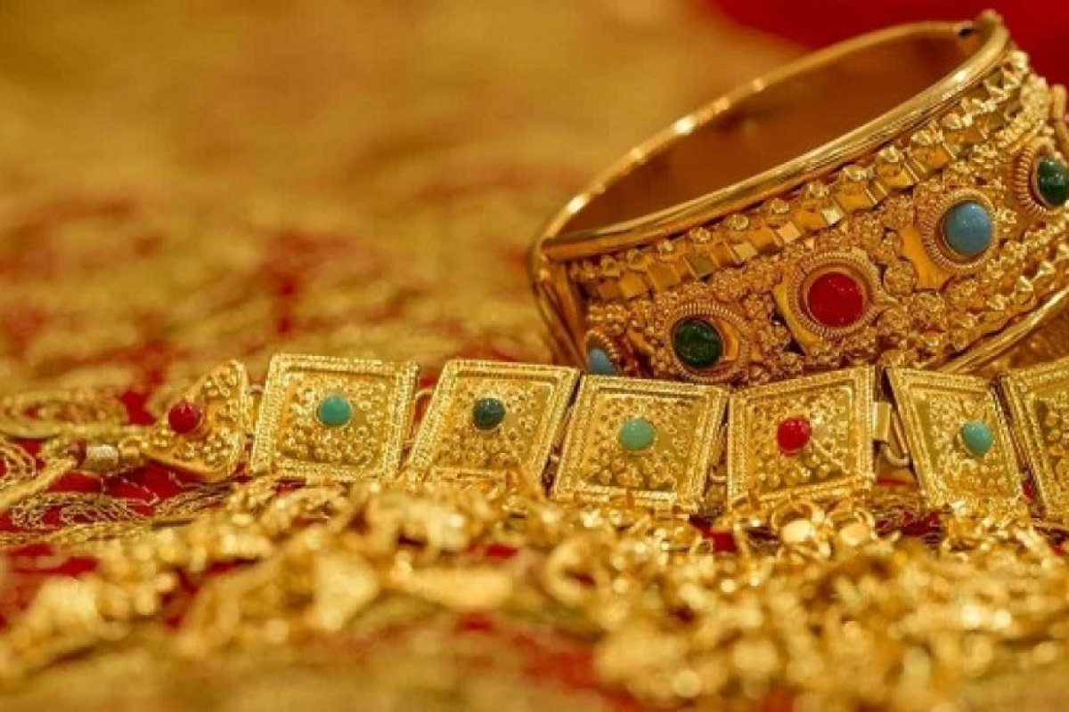 Today Gold Price: 10 जनवरी 2026 को भारत में सोने और चांदी के भाव।