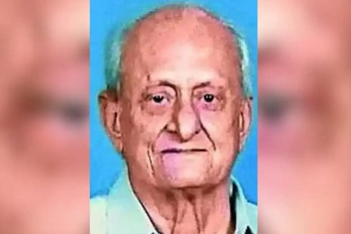 अहमदाबाद- 89 वर्षीय गुस्ताद बोरजोरजी इंजीनियर ने केयरटेकर की पोती को दी संपत्ति, 10 साल बाद मिला न्याय।