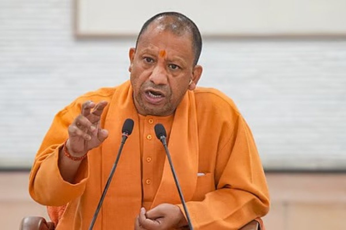 Lucknow : सीएम योगी ने शिक्षक दिवस पर शिक्षकों को हार्दिक बधाई और शुभकामनाएं दीं