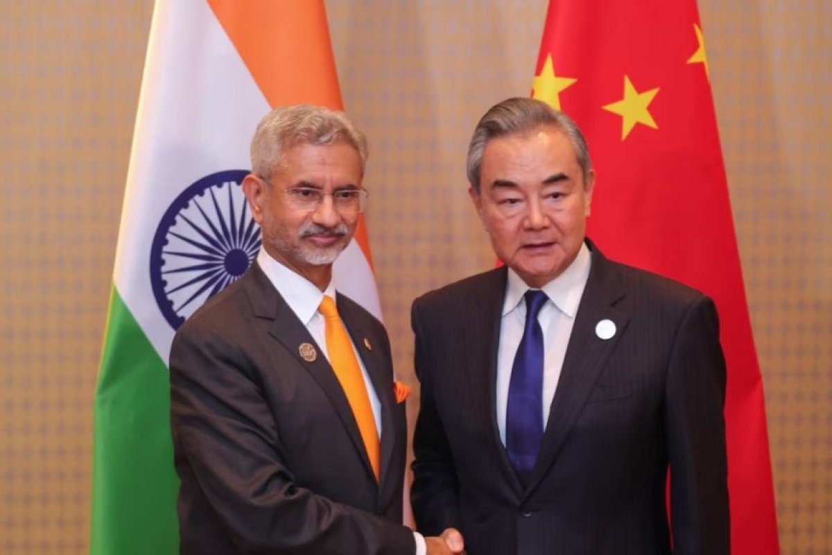 पांच साल बाद भारत-चीन के बीच सीधी उड़ानें फिर शुरू- अक्टूबर अंत तक चालू होगी IndiGo की कोलकाता-गुआंगझोउ सेवा, संबंधों में नरमी का संकेत
