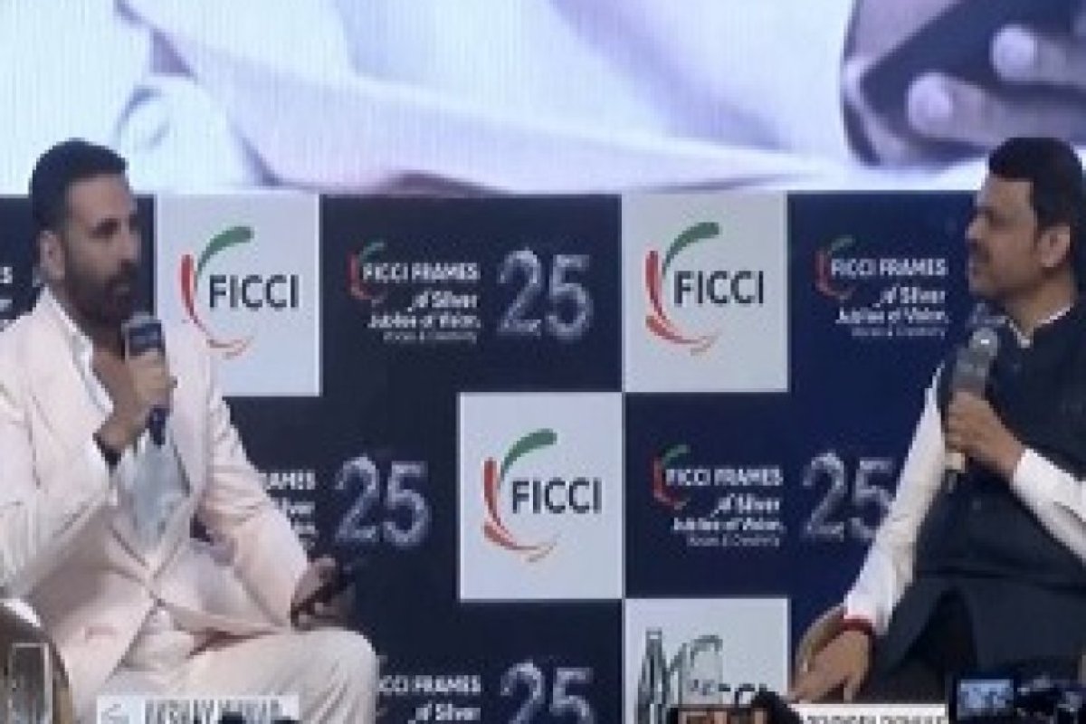 FICCI Frames 2025: 'नायक' फिल्म ने बेंचमार्क तो सेट किया, लेकिन परेशानी भी दी - देवेंद्र फडणवीस ने अक्षय कुमार से साझा किया मजेदार किस्सा।