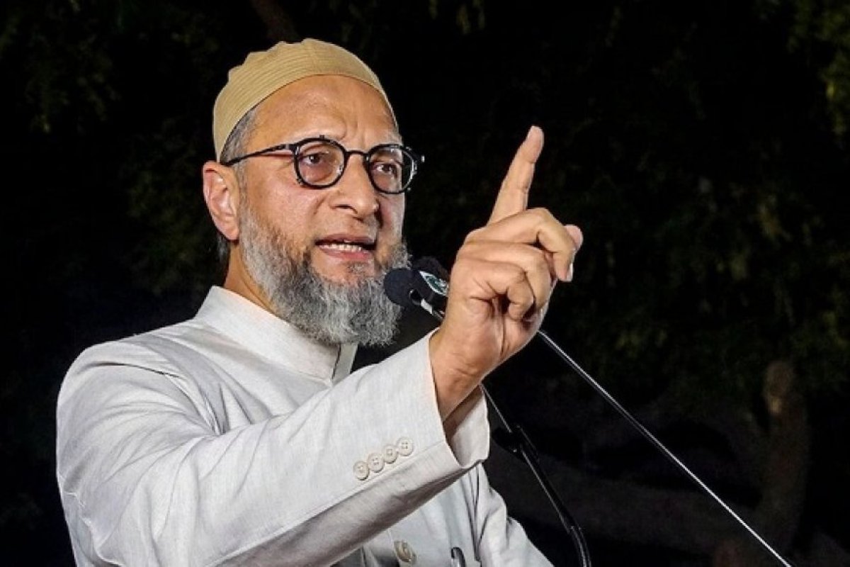 ओवैसी का बीजेपी-RSS पर तीखा प्रहार: CJI गवई पर जूता फेंकने वाले पर केस क्यों नही? कहा- योगी के राज्य में दलितों पर अत्याचार चरम पर।