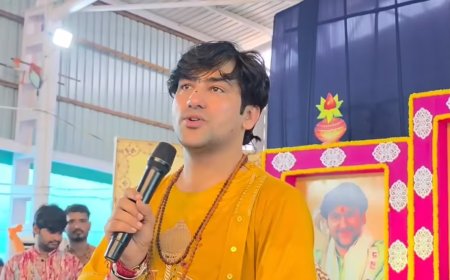 बागेश्वर धाम के धीरेंद्र शास्त्री ने चेलों को लताड़ा: चेले ही गुरुओं की लुटिया डुबोते हैं, भक्तों को सावधान रहने की चेतावनी। 