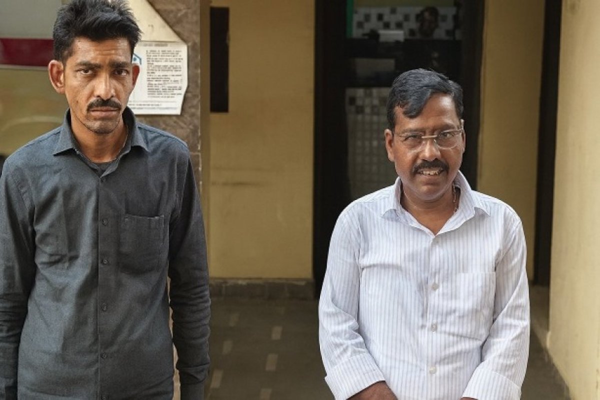 आगरा होटल में 18 दिन फ्री ठहरने वाला फर्जी विधायक: दिल्ली से आया विनोद 'सांसद' वाली स्कॉर्पियो पर रौब दिखाता रहा, पुलिस ने पकड़ा।