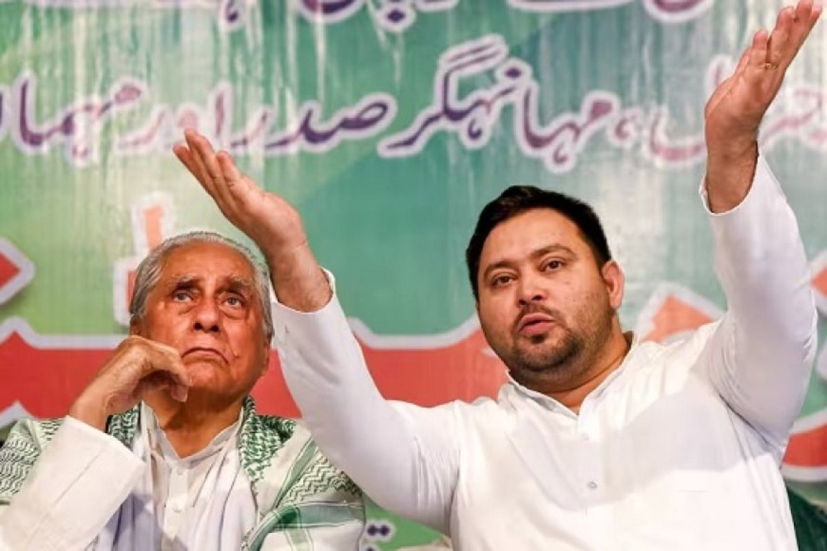 Bihar Election Results: हर ईवीएम में करीब 25 हजार वोट पहले से कैद थे, आरजेडी ने ईवीएम में धांधली का लगाया आरोप। 