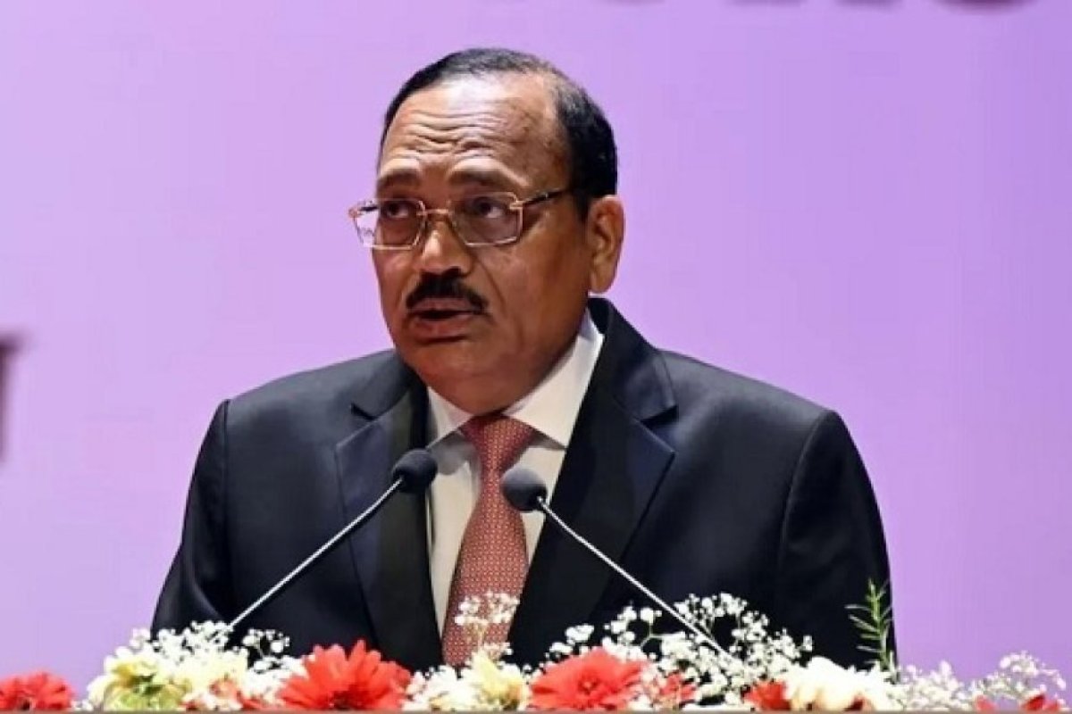 भारत के 53वें मुख्य न्यायाधीश बने जस्टिस सूर्यकांत, 15 महीने के कार्यकाल में न्याय व्यवस्था को मजबूत बनाने का संकल्प। 