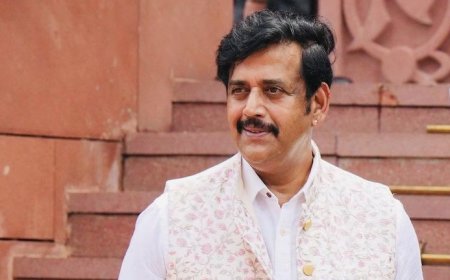 Bihar Politics: रवि किशन का राहुल गांधी पर तंज, हम वोट पकड़ रहे हैं, वो मछली पकड़ रहे हैं।