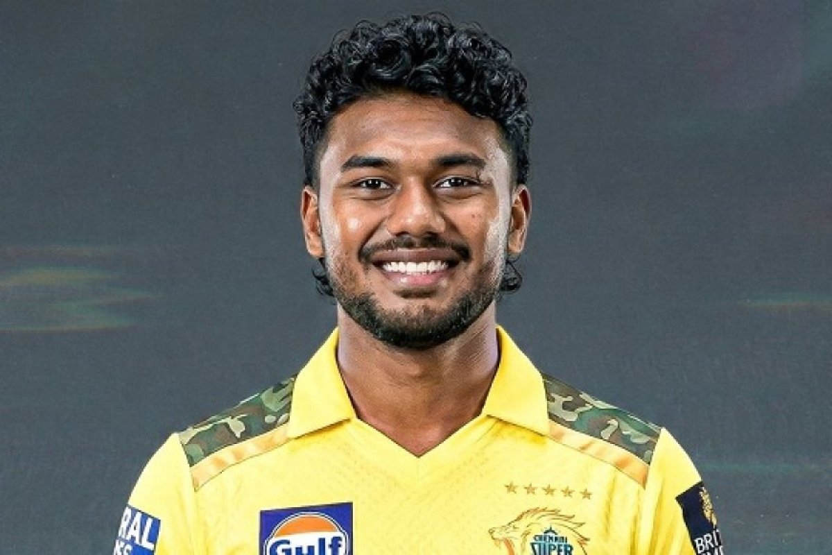 IPL 2026 ऑक्शन में रिकॉर्ड तोड़ बोली: 19 साल के कार्तिक शर्मा को चेन्नई सुपर किंग्स ने 14.20 करोड़ में खरीदा, इमोशनल होकर बोले- आंसू नहीं रोक पाया।
