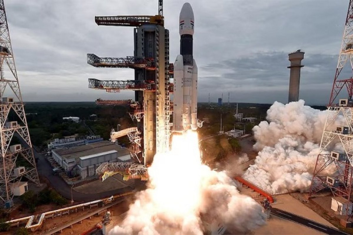 ISRO ने LVM3 से सफलतापूर्वक लॉन्च किया सबसे भारी कमर्शियल सैटेलाइट ब्लूबर्ड ब्लॉक-2, स्मार्टफोन तक सीधे 4G/5G ब्रॉडबैंड कनेक्टिविटी का नया युग शुरू। 