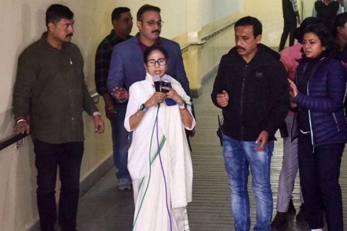 कोलकाता पुलिस तेज कर रही जांच: I-PAC प्रमुख प्रतीक जैन के पड़ोसियों के बयान दर्ज करने की प्रक्रिया शुरू।