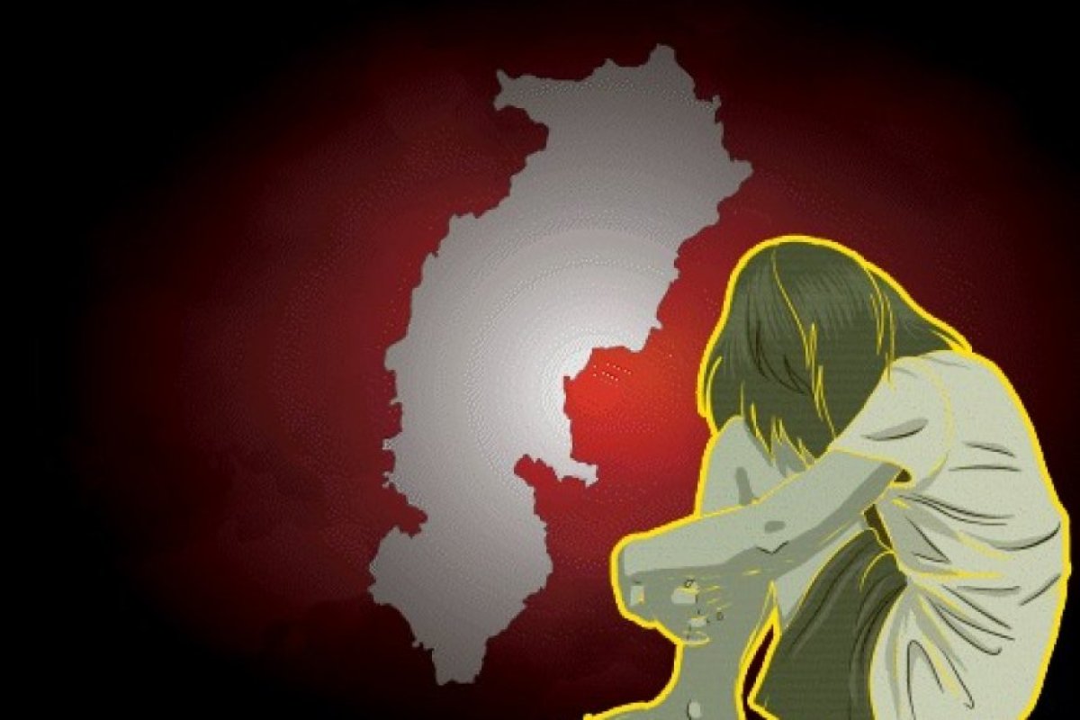 दिल्ली में दिल दहला देने वाला हादसा: छह साल की मासूम बच्ची से तीन नाबालिग लड़कों ने किया गैंगरेप, पुलिस ने दो को हिरासत में लिया जबकि एक फरार।