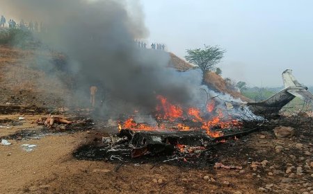 बारामती विमान हादसा- लैंडिंग की मंजूरी मिलने के बाद अचानक संपर्क टूटा, आखिरी पलों में ऐसा क्या हुआ जिसने पांच जिंदगियां छीन लीं?