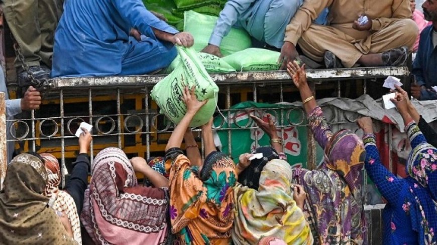 पाकिस्तान में लगातार बढ़ती साप्ताहिक महंगाई दर, 23वें सप्ताह में भी इजाफा दर्ज।