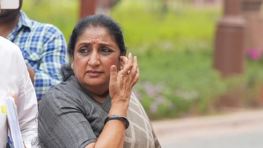सुनेत्रा पवार महाराष्ट्र की पहली महिला डिप्टी सीएम बनने की राह पर, बजट फडणवीस खुद संभालेंगे, एनसीपी विधायक दल बैठक में फैसला