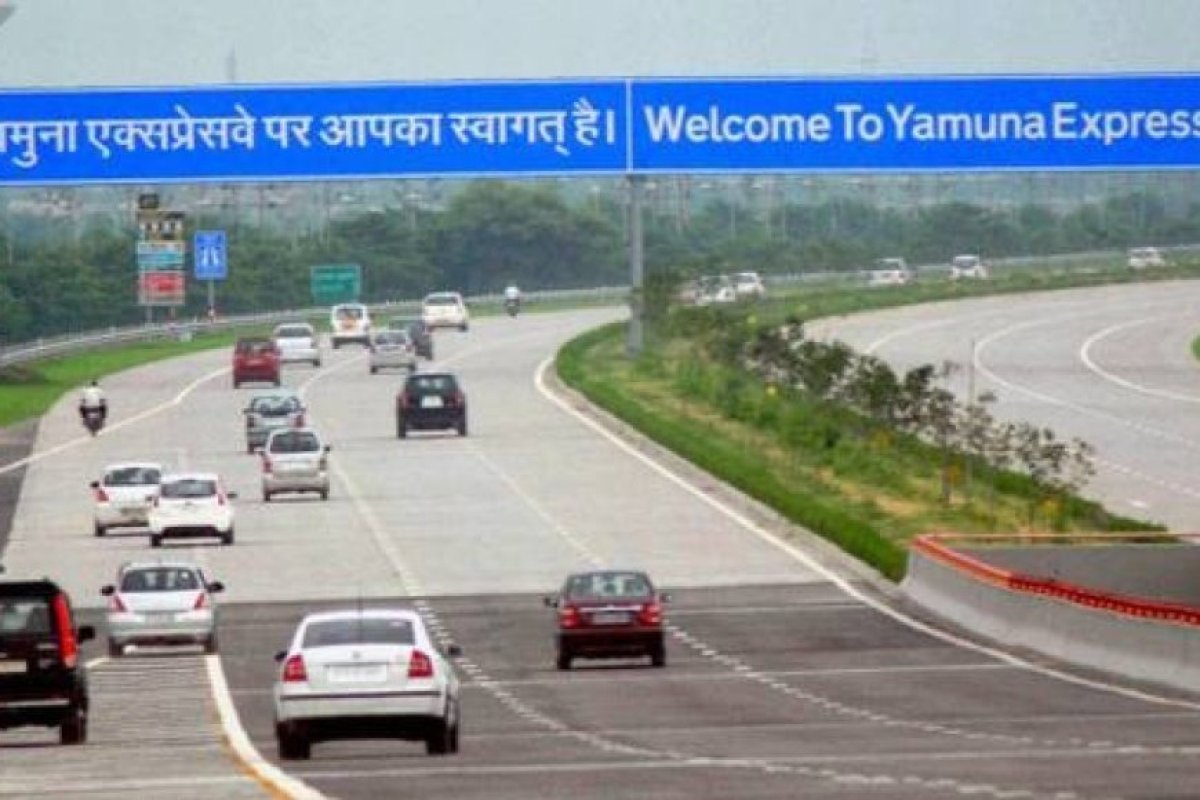 यमुना एक्सप्रेसवे पर 15 फरवरी से बहाल होगी पुरानी स्पीड लिमिट, तेज सफर के लिए तैयार रहें यात्रियों।