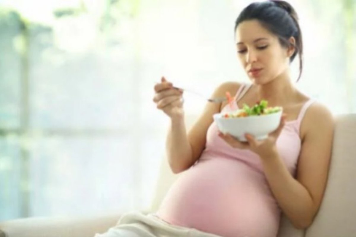 डॉक्टर अपराजिता लांबा ने पोस्टप्रेग्नेंसी 15 किलो वजन घटाया: सिर्फ एक सुबह की आदत से किया कमाल, चाय छोड़ ब्लैक कॉफी अपनाई।