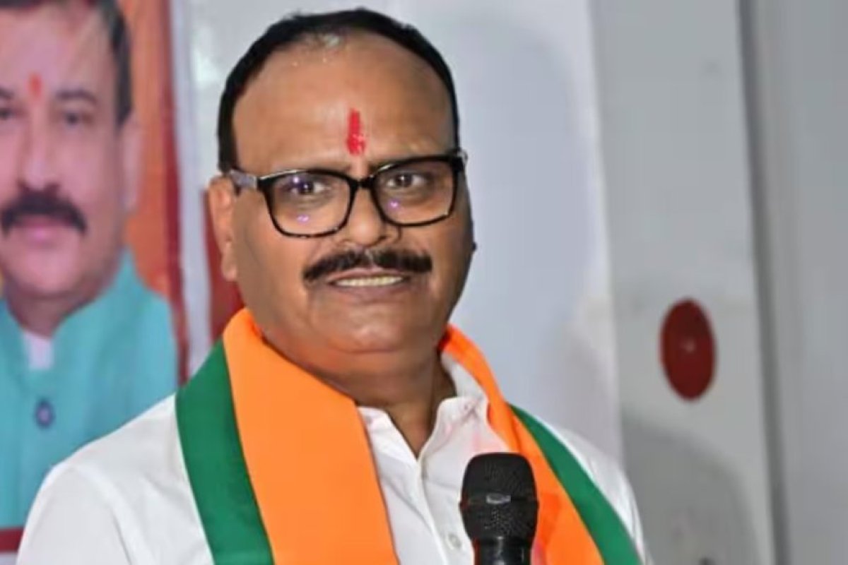 उपमुख्यमंत्री ब्रजेश पाठक का अखिलेश यादव पर कड़ा प्रहार: नोएडा की रैली को बताया पूरी तरह 'फ्लॉप शो'