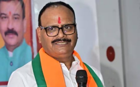 उपमुख्यमंत्री ब्रजेश पाठक का अखिलेश यादव पर कड़ा प्रहार: नोएडा की रैली को बताया पूरी तरह 'फ्लॉप शो'