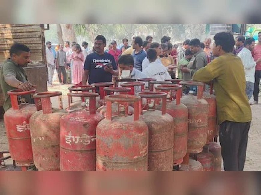 बॉम्बे हाई कोर्ट ने LPG सप्लाई कमी पर केंद्र और प्राइवेट फर्म को नोटिस जारी किया।