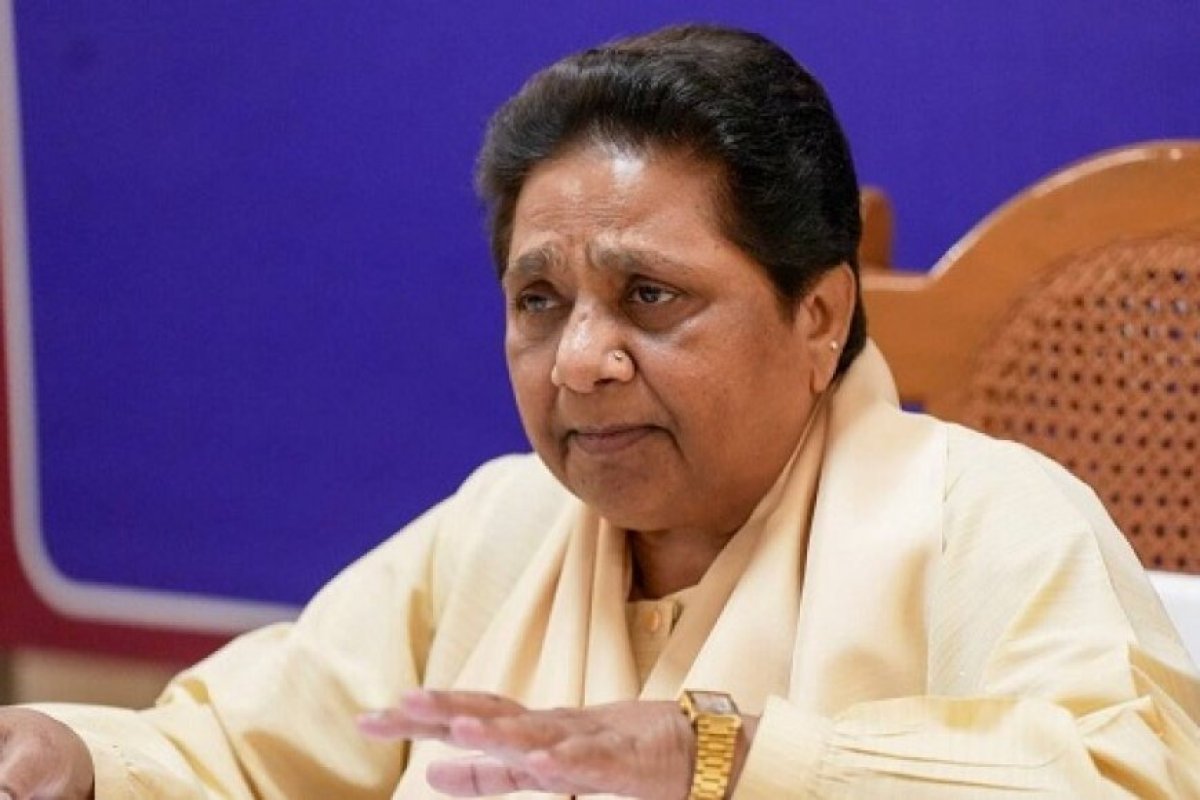 मायावती का कड़ा प्रहार: कांग्रेस और सपा पर महिला आरक्षण के नाम पर वादाखिलाफी और धोखेबाजी का आरोप।