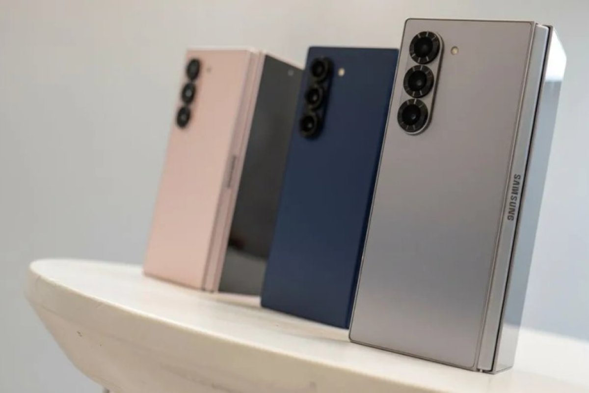 Foldable स्मार्टफोन का सपना होगा साकार, Samsung के प्रीमियम 5G फोन पर मिल रही 18 हजार रुपये की भारी छूट
