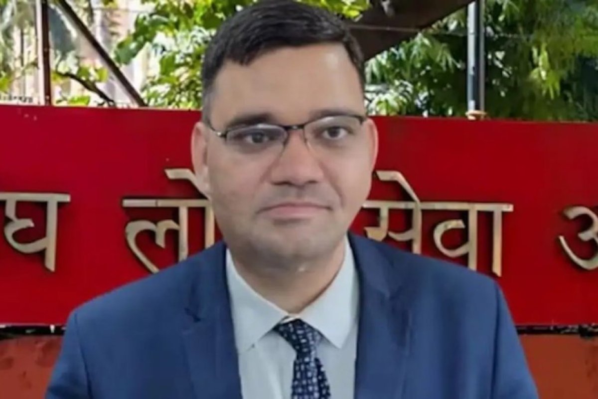 यूपी कैडर के IAS रिंकू सिंह राही ने वापस लिया इस्तीफा, सरकार के आश्वासन के बाद काम पर लौटने का लिया फैसला।