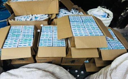 दिल्ली में ब्रांडेड टूथपेस्ट के नाम पर ज़हर बेचने वाली फैक्टरी का पर्दाफाश, क्राइम ब्रांच ने आरोपी मालिक को दबोचा।