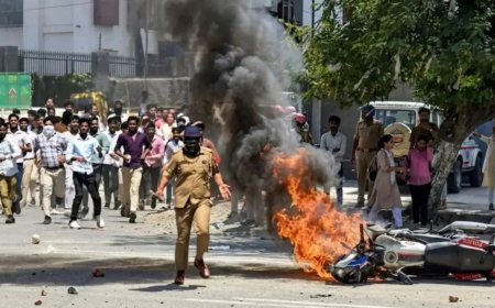 नोएडा में श्रमिक हिंसा की गहरी साजिश: 'बिगुल मजदूर दस्ता' पर लगा दंगे भड़काने का बड़ा आरोप।