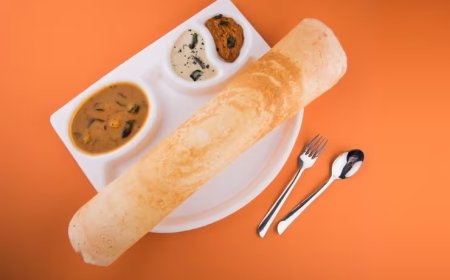 नाश्ते में शामिल करें मक्के के आटे का इंस्टेंट डोसा, कम समय में तैयार होने वाला यह व्यंजन है सेहत और स्वाद का खजाना।