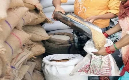 सरकारी खजाने पर बोझ कम करने की तैयारी- डीएम ने दिए 23 लाख यूनिट राशन कार्डों की जांच के आदेश, गठित हुई विशेष टीमें