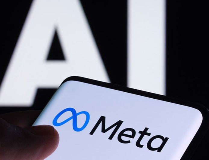 सावधान! आपकी उंगलियों की हर हरकत से सीख रहा है AI, ये है मेटा के 'एजेंट ट्रांसफॉर्मेशन एक्सेलरेटर' का पूरा सच।