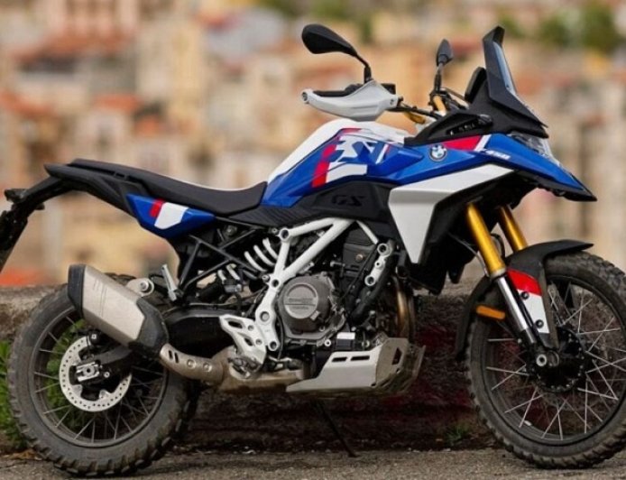 प्रीमियम फीचर्स और दमदार परफॉर्मेंस के साथ उतरी बीएमडब्ल्यू एफ 450 जीएस, प्रतिद्वंद्वियों की तुलना में कितनी भारी?