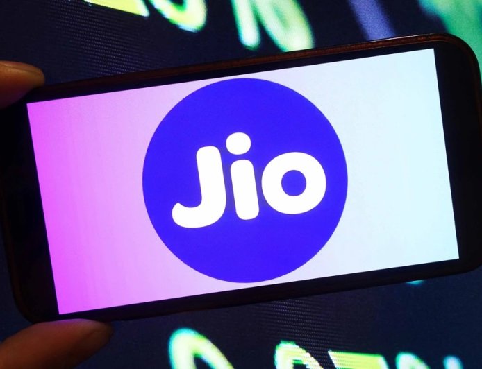 गेमर्स के लिए रिलायंस जियो का नया तोहफा: इतने रुपये के इस प्लान में डेटा के साथ मनोरंजन और प्रीमियम सब्सक्रिप्शन की भरमार।