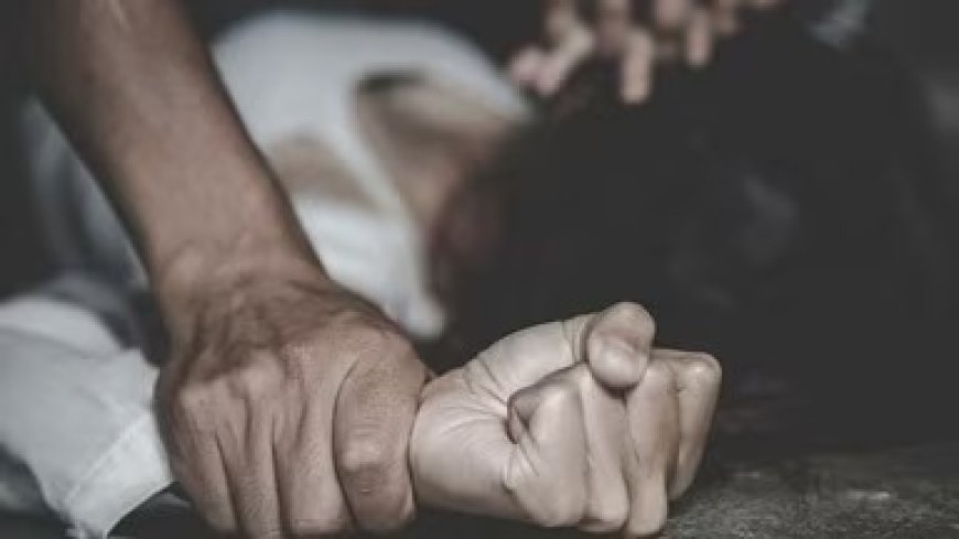 भोपाल में छात्रा के साथ शर्मनाक वारदात: सुसाइड का नाटक कर कमरे पर बुलाया, दुष्कर्म के बाद बनाया अश्लील वीडियो।