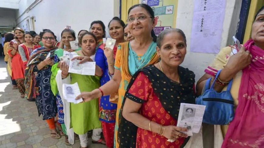 बंगाल चुनाव 2026: दूसरे चरण के रण के लिए थमा प्रचार का शोर, उत्तर चौबीस परगना में दिखा सियासी शक्ति प्रदर्शन।