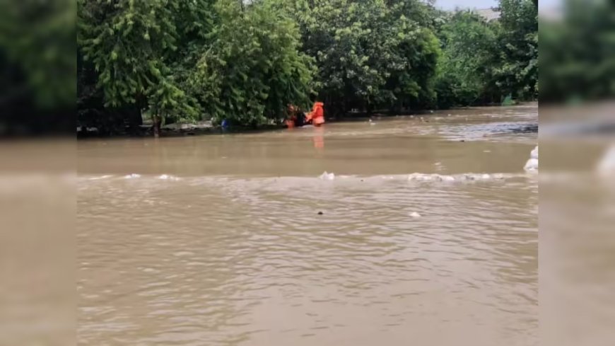 दिल्ली में दर्दनाक हादसा: दीवार फांदकर गोल्फ कोर्स में घुसे थे तीन बच्चे, नहाने के दौरान डूबे; इलाके में मचा कोहराम।