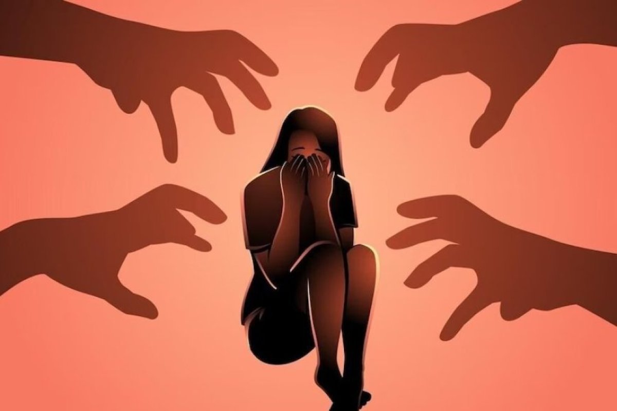 दिल्ली के सराय काले खां इलाके में चलती स्लीपर बस में महिला के साथ गैंग रेप, पुलिस ने मुख्य आरोपियों को किया गिरफ्तार।