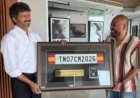 दो साल पहले सिल्वर स्क्रीन पर दिखी कार की नंबर प्लेट हकीकत में बदली, फिल्म निर्देशक ने नए मुख्यमंत्री को भेंट किया 'TN07 CM 2026' का ऐतिहासिक तोहफा।