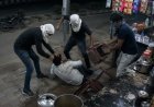 मुंह पर कपड़ा बांधकर आए अज्ञात दबंगों ने चाय स्टॉल संचालक पर लाठी-डंडों से किया जानलेवा हमला, गंभीर हालत में अस्पताल रेफर।