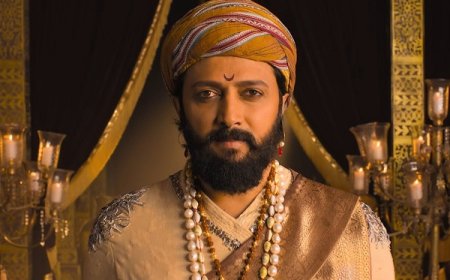 अक्षय कुमार की 'भूत बंगला' की थमी रफ्तार, 'राजा शिवाजी' की आंधी में उड़े आमिर खान के प्रोडक्शन की 'एक दिन' के परखच्चे।