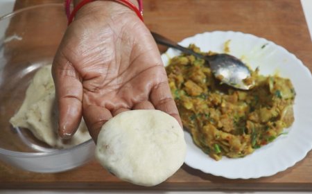 आलू कचौड़ी का आएगा परफेक्ट स्वाद: अब न फटेगी न तेल सोखेगी, घर पर बनाएं बाजार जैसी खस्ता कचौड़ी।