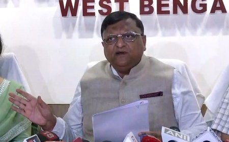 बंगाल में प्रशासनिक फेरबदल की बड़ी लहर, मनोज कुमार अग्रवाल बने नए मुख्य सचिव