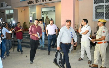 NEET पेपर लीक कांड में सीबीआई का बड़ा प्रहार, नासिक से गिरफ्तार शुभम खैरनार की दिल्ली कोर्ट में पेशी आज।