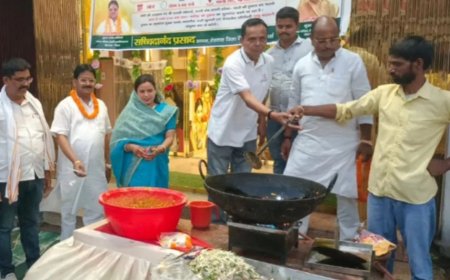 करोड़ों के आभूषण व्यवसाय को पीछे छोड़ श्रम के सम्मान की अनूठी मिसाल पेश करने आगे आए स्वर्ण व्यवसायी, छोटी सी चाय-पकौड़े की दुकान शुरू कर सबको चौंकाया।